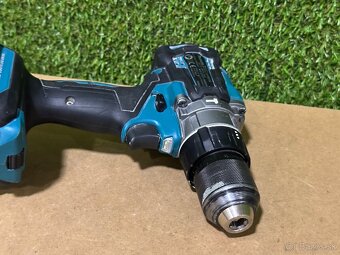 Makita HP001G Aku bezuhlíkový príklepový skrutkovač - 7