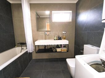 Byt 2 izbový s pozemkom 342 m2, Veľký Šariš, časť Kanaš - 7