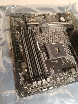 Predám základnú dosku ASUS TUF GAMING A520M-PLUS II (AM4) - 7