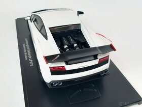 1:18 - Lamborghini Gallardo LP570 (2011) - AUTOart - 1:18 - 7