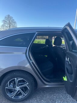Hyundai I30 CW combi 1.5 DPi Family - 7