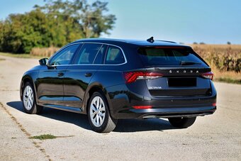 octavia combi 4  1.5 TSI  110Kw First Edition rok 2020 - 7