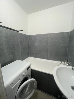 NA PRENÁJOM: Nezariadený 3 izbový byt na Prednádraží. - 7