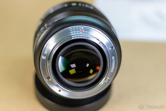 Meike 50mm f/0.95 Sony E-mount - 7