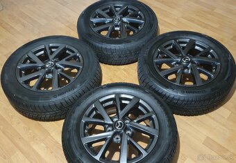 Predám zimnú sadu orig. Mazda 5x114,3 ,205/60 R16 , 7,5mm - 7