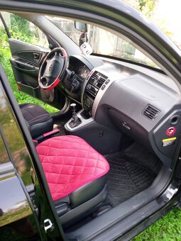 HYUNDAI TUCSON 2,0 CRDi - 7