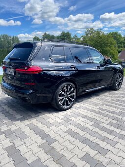 BMW X7 XDrive M50i - 7