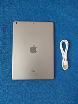 Apple iPad Air 32GB - 7