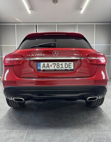Mercedes-Benz GLA 200d 4MATIC AMG – TOP stav - 7