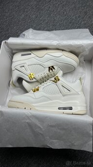 Nike Air Jordan 4 Retro "Metallic Gold" - 7