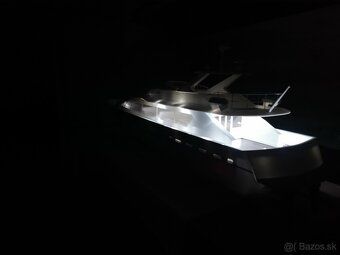 Napredaj RC Yachta - 7