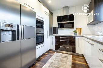 RODINNÝ DOM S BAZÉNOM NA PEREŠI - 7