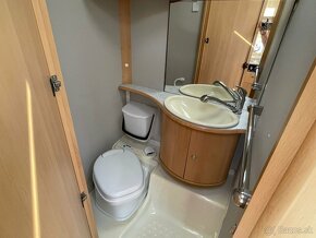 Predám karavan Dethleffs Camper 430 -bojler-sprcha r.v.2002 - 7