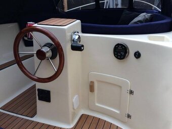 Motorový čln, loď Orion 500 SunDeck - 7