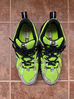NEW BALANCE 1906 NEON GREEN 43 - 7