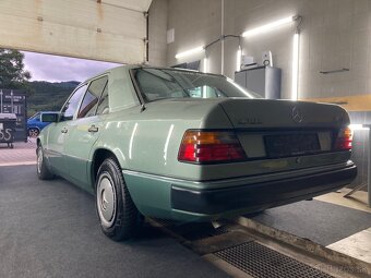 Mercedes-Benz w124 230E - 7