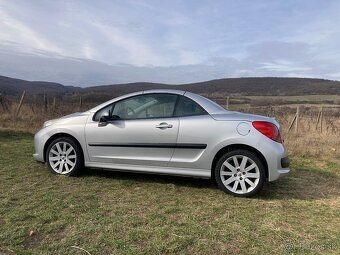Peugeot 207 CC - 7