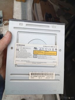 Predám staré CD mechanika z počítača - 7