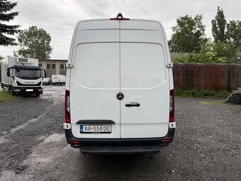 Mercedes Sprinter 414 4.1t super single Chladiarenské 230V - 7