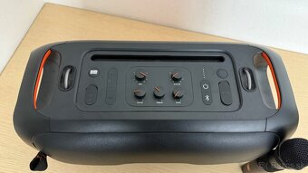 JBL PartyBox On The GO - 7