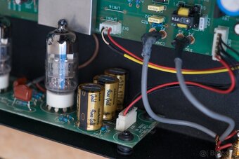 Elektronkovy prevodnik Musical Fidelity tube DAC - 7