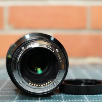 SIGMA 70mm f/2.8 DG Macro Art Sony E-mount - 7