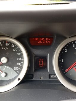 Predám Renault Megane 2 . 1.6. 16v - 7