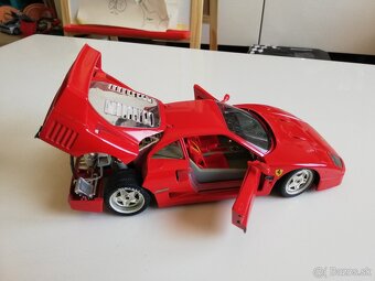 1:18 FERRARI F40 - 7