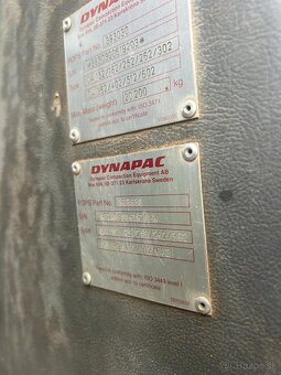 Vibrační válec DYNAPAC  CA 152D - 7