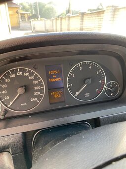 Mercedes-Benz A - 7