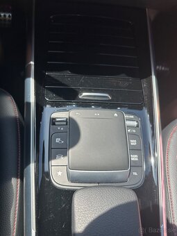 Mercedes Benz GLA 180 - 7