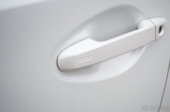 Toyota Auris 1.6 l D-4D - 7