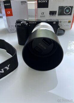 Sony A6000 + 50mm f/1.8 OSS – výborný stav, pôvodné balenie - 7