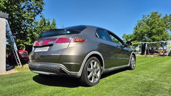 Honda Civic 8 g - 7