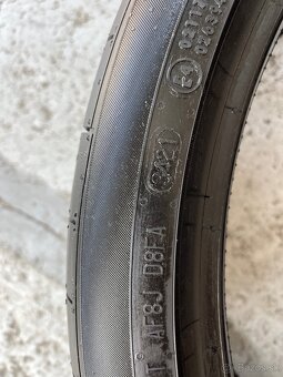 255/35 R21 - 7