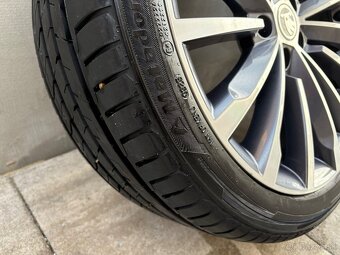 Skoda Trinity r19 5x112 235/40 r19 - 7