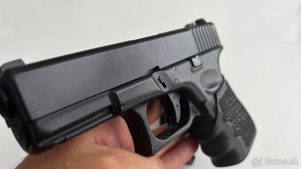 Predám GLOCK 23 - 7
