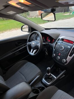 Predám KIA CEED - 7