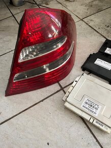 w211 mercedes - 7