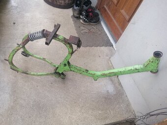 Predám rám so zadnou vidlicou na Jawa 550 - 7