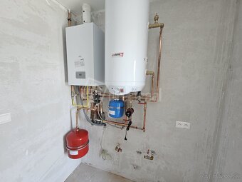 Moderná 5 izbová novostavba s pozemkom 576 m2 a parkova… - 7