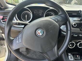 Alfa Romeo Giulietta - 7