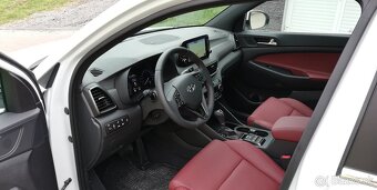 Hyundai Tucson 1.6 T-GDi Premium A/T 4x4, panoráma okno - 7