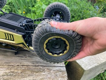 RC auto- crawler - 7