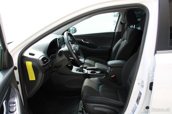 HYUNDAI i30 CW Family 1,6 CRDi 85 kW - 7