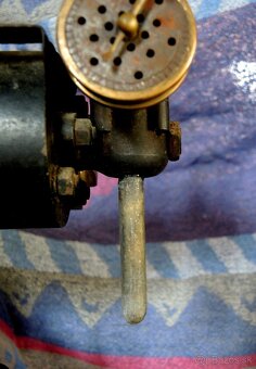 Benzínový motor Plynový motor Štvortaktný motor Motor - 7