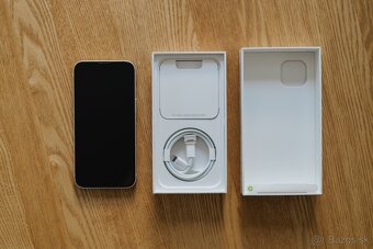 Apple iPhone 13 128GB - 7