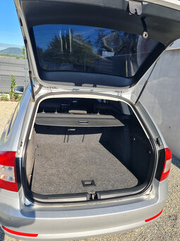 Škoda Octavia Combi 1.6 TDI CR DPF Elegance DSG - 7