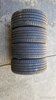 235 45 R 18 - 7