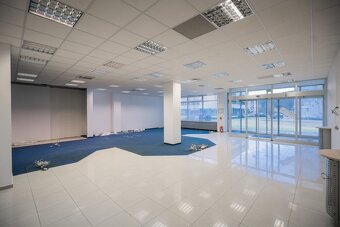 Prenájom - obchodné priestory - Považská Bystrica - 7